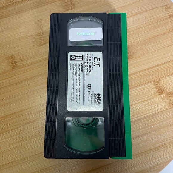 Vintage E.T. The Extra-Terrestrial VHS MCA Green Flap 1988 Video Cassette Tape - Picture 8 of 11